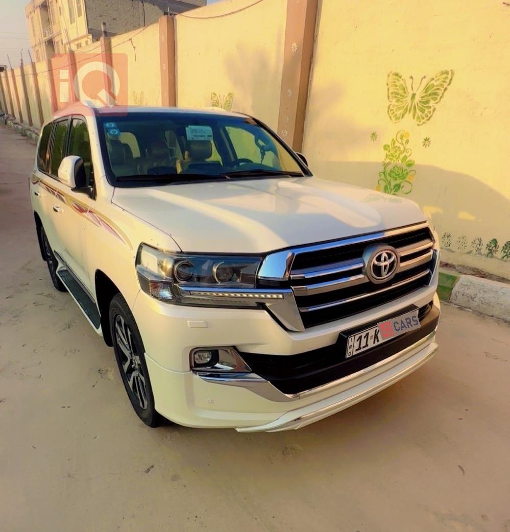 تويوتا لاندكروزر